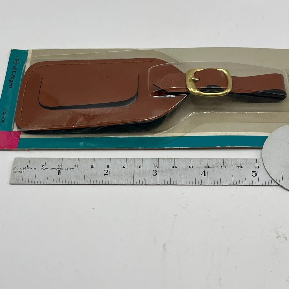 WT Rogers Luggage Tag Brown Leather Classic Style ID Holder